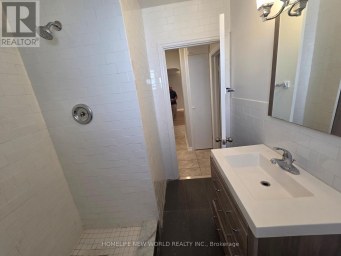 MAIN - 544 MARY STREET E Whitby (Downtown Whitby) Ontario photo 10