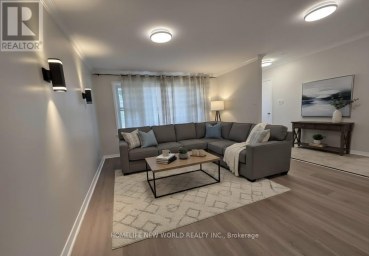 MAIN - 544 MARY STREET E Whitby (Downtown Whitby) Ontario photo 2