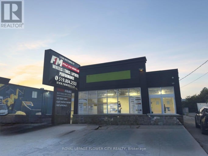 1258 VICTORIA STREET, Kitchener, Ontario, N2B3C9