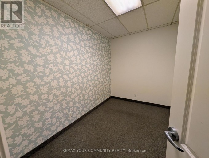 358 MAIN STREET W, Hamilton (Strathcona), Ontario, L8P1K2
