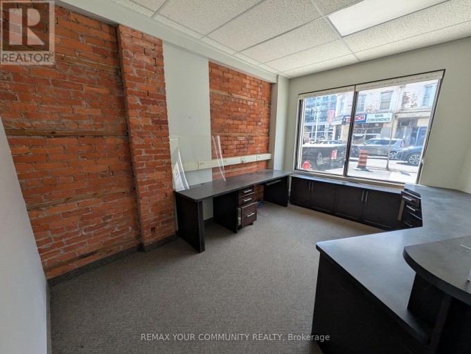 358 MAIN STREET W, Hamilton (Strathcona), Ontario, L8P1K2