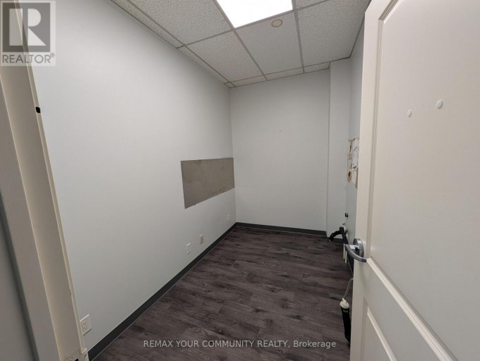 358 MAIN STREET W, Hamilton (Strathcona), Ontario, L8P1K2