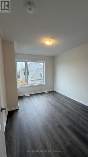 68 HICKEY LANE, Kawartha Lakes (Lindsay), Ontario, K9V0T2