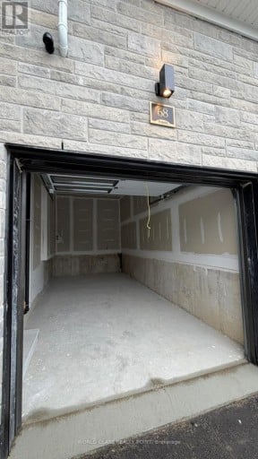 68 HICKEY LANE, Kawartha Lakes (Lindsay), Ontario, K9V0T2