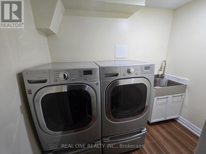 63 BOAKE TRAIL, Richmond Hill (Bayview Hill), Ontario, L4B2Y5