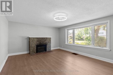323 CRAWFORD STREET Orillia Ontario photo 3