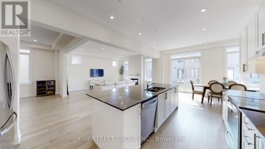 UPPER TWO BEDROOMS  - 97 HALLDORSON AVENUE Aurora Ontario photo 3