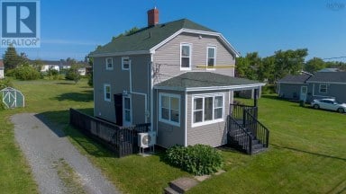 32 Highland Street, Glace Bay, Nova Scotia
