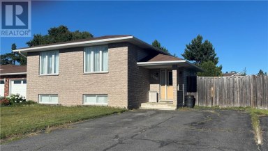 2980 Anton, Val Caron, Ontario