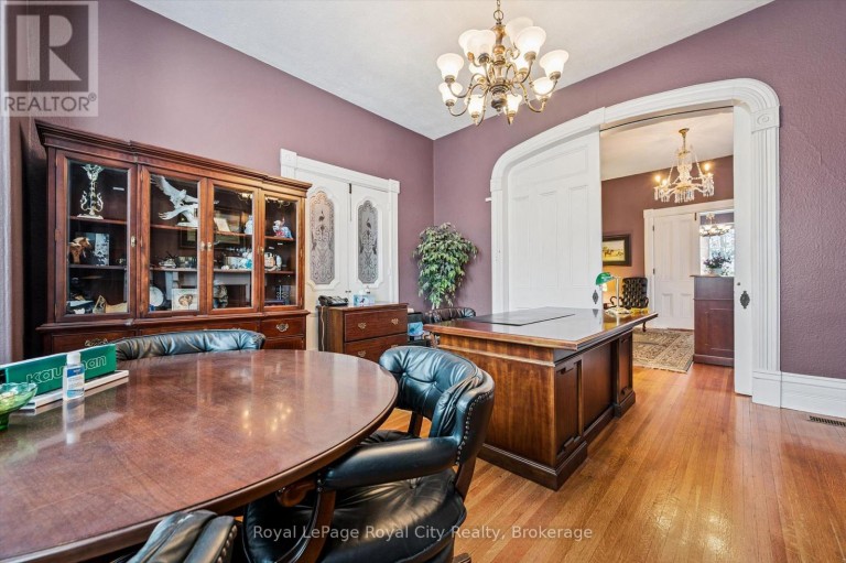 143 NORFOLK STREET, Guelph (Downtown), Ontario, N1H4J7