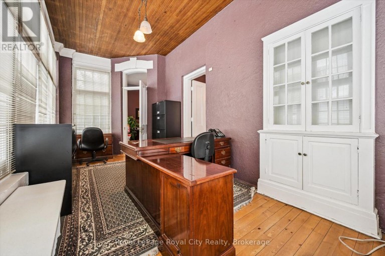143 NORFOLK STREET, Guelph (Downtown), Ontario, N1H4J7