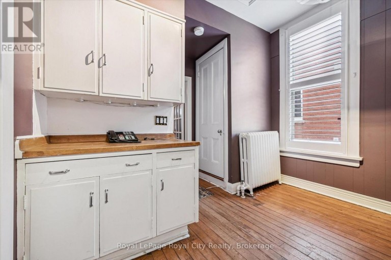 143 NORFOLK STREET, Guelph (Downtown), Ontario, N1H4J7