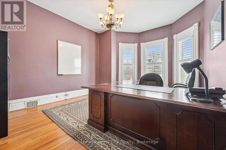 143 NORFOLK STREET, Guelph (Downtown), Ontario, N1H4J7