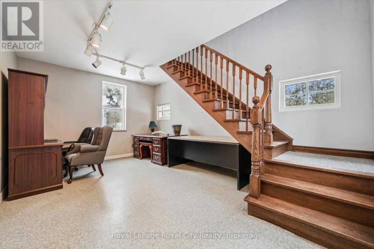 143 NORFOLK STREET, Guelph (Downtown), Ontario, N1H4J7