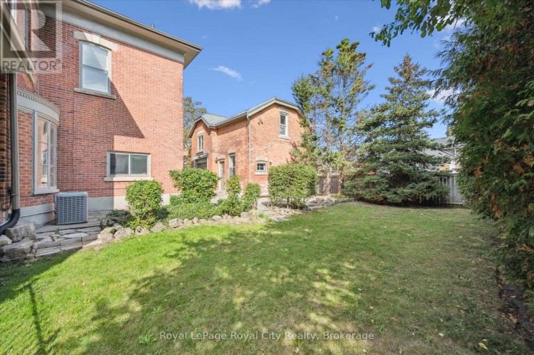143 NORFOLK STREET, Guelph (Downtown), Ontario, N1H4J7