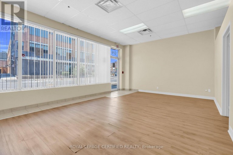 G16 - 3024 HURONTARIO STREET, Mississauga (Cooksville), Ontario, L5B4M4