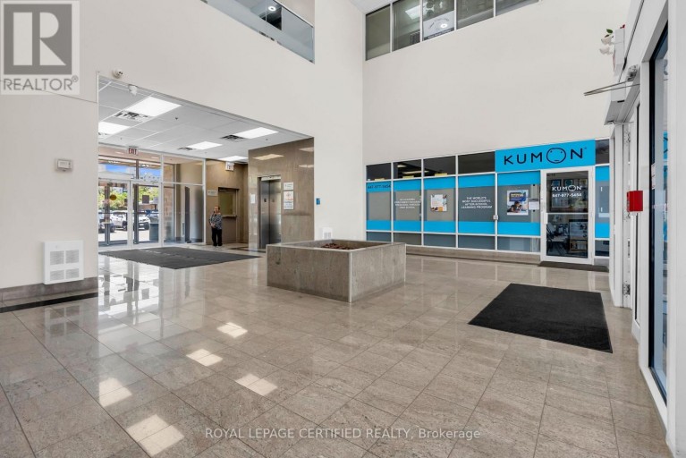 G16 - 3024 HURONTARIO STREET, Mississauga (Cooksville), Ontario, L5B4M4