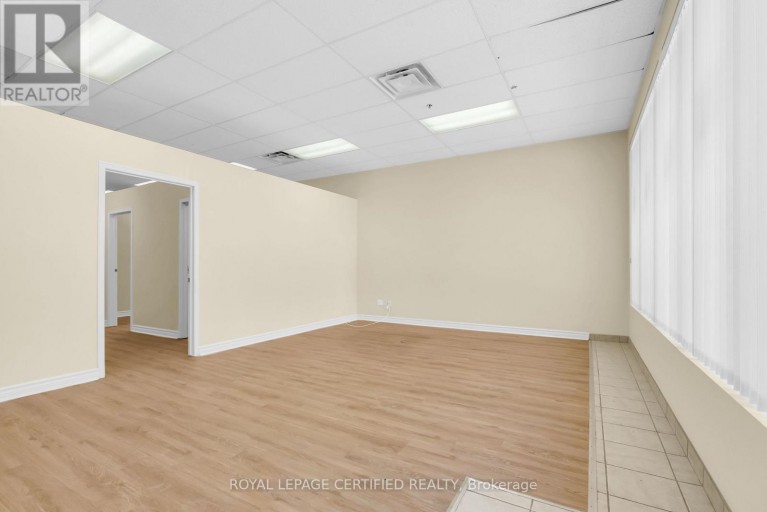 G16 - 3024 HURONTARIO STREET, Mississauga (Cooksville), Ontario, L5B4M4