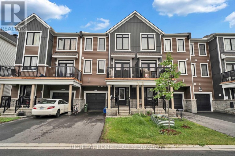 57 PLACETTE STITCH MEWS, Ottawa, Ontario, K0A2Z0