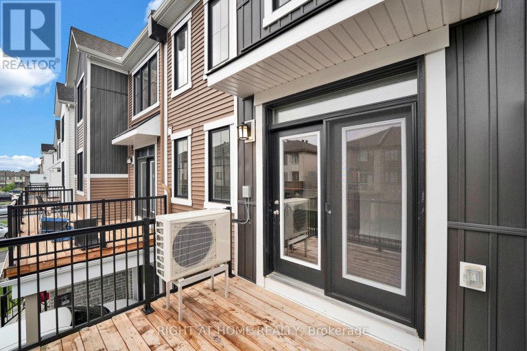 57 PLACETTE STITCH MEWS, Ottawa, Ontario, K0A2Z0