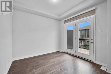 57 PLACETTE STITCH MEWS Ottawa Ontario photo 24