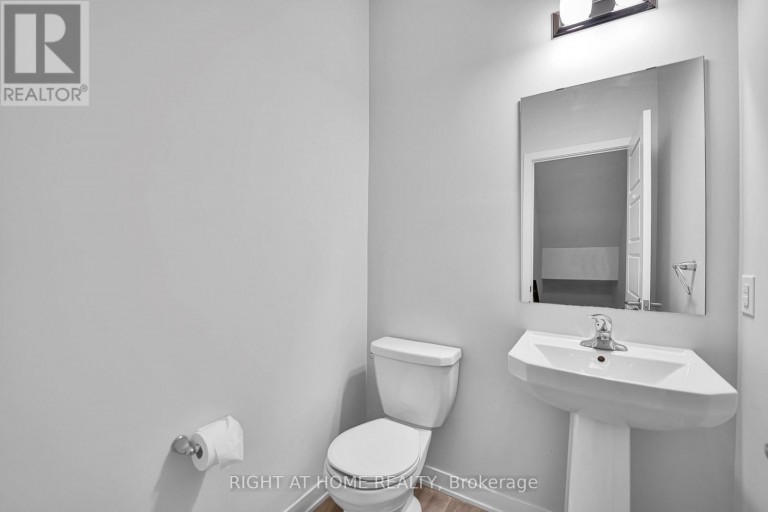 57 PLACETTE STITCH MEWS, Ottawa, Ontario, K0A2Z0