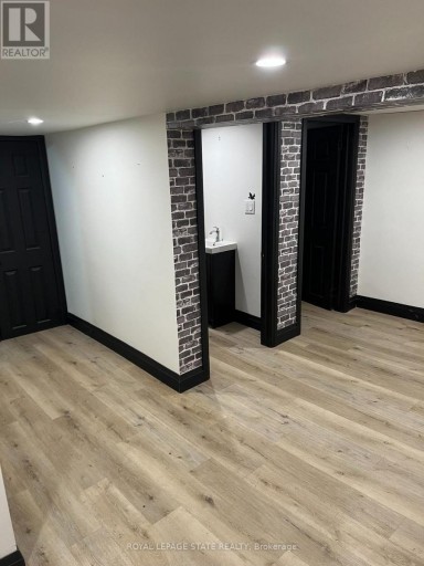 599 KING STREET E, Hamilton (Landsdale), Ontario, L8N1E4