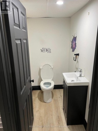 599 KING STREET E, Hamilton (Landsdale), Ontario, L8N1E4