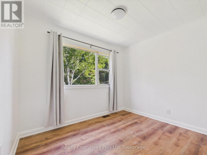 29 QUEEN STREET, Sundridge, Ontario, P0A1Z0