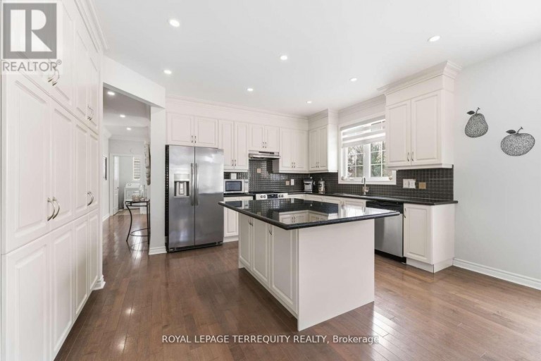 10 CULHAM TRAIL, Wasaga Beach, Ontario, L9Z0C6
