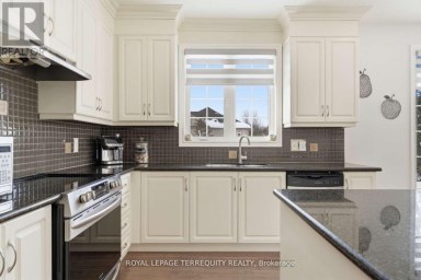 10 CULHAM TRAIL Wasaga Beach Ontario photo 9