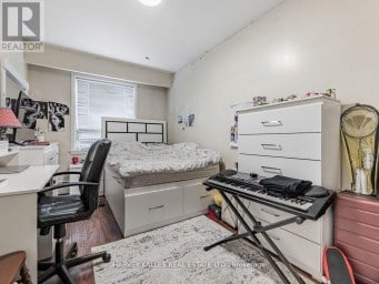 6 CARRINGTON AVENUE Toronto (Caledonia-Fairbank) Ontario photo 15