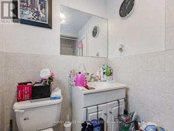 6 CARRINGTON AVENUE Toronto (Caledonia-Fairbank) Ontario photo 16