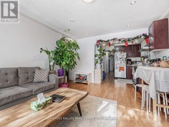 6 CARRINGTON AVENUE Toronto (Caledonia-Fairbank) Ontario photo 4