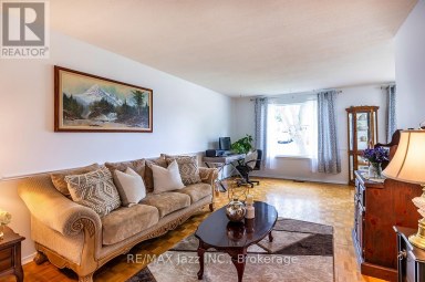 22 DEERPARK CRESCENT Clarington (Bowmanville) Ontario photo 11
