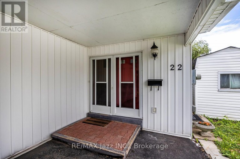 22 DEERPARK CRESCENT, Clarington (Bowmanville), Ontario, L1C3M3