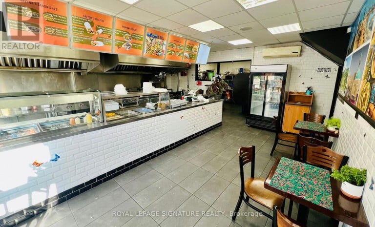 761 DUNDAS STREET W, Toronto (Trinity-Bellwoods), Ontario, M6J1T9