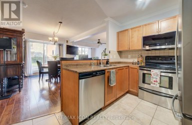 118 - 8 HARRIS STREET Cambridge Ontario photo 2