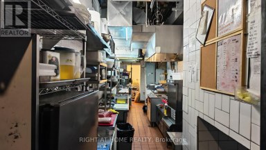 UPPER - 6 EGLINTON AVENUE E Toronto (Mount Pleasant West) Ontario photo 7