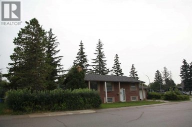 904 73 Avenue SW Calgary Alberta photo 10