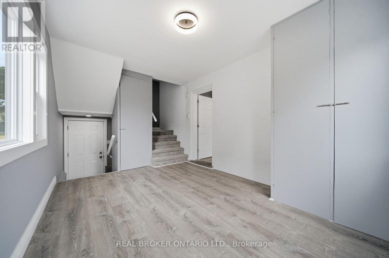 B - 293 HIGHLAND ROAD E, Kitchener, Ontario, N2M3W6