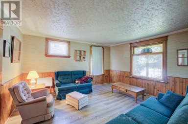 237 THOMAS STREET St. Marys Ontario photo 13