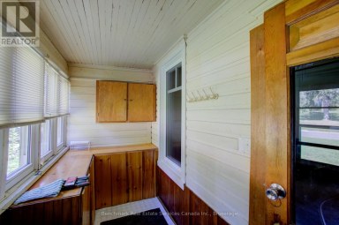 237 THOMAS STREET St. Marys Ontario photo 4