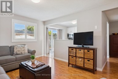 395 STRATHALLAN STREET Centre Wellington (Fergus) Ontario photo 12