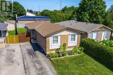 395 STRATHALLAN STREET Centre Wellington (Fergus) Ontario photo 2