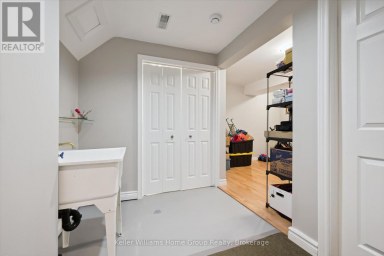 395 STRATHALLAN STREET Centre Wellington (Fergus) Ontario photo 32