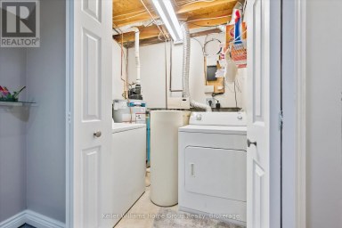 395 STRATHALLAN STREET Centre Wellington (Fergus) Ontario photo 33