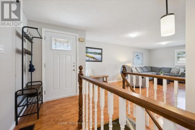 395 STRATHALLAN STREET Centre Wellington (Fergus) Ontario photo 6