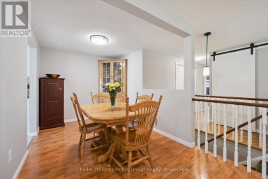 395 STRATHALLAN STREET Centre Wellington (Fergus) Ontario photo 8