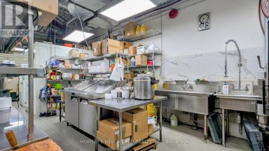 2584 FINCH AVENUE W Toronto (Humber Summit) Ontario photo 17